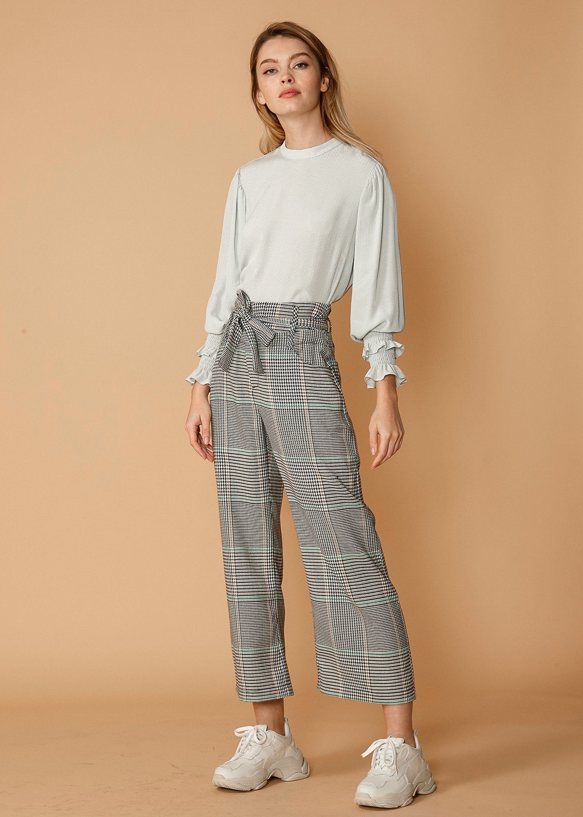 Women's Plaid Tie Waist Cropped Pants in Fall Glen